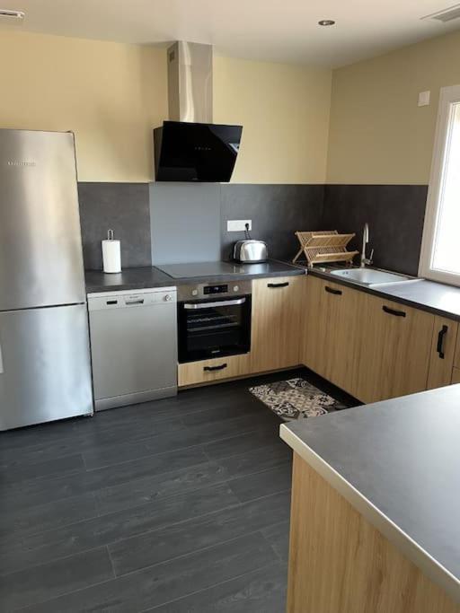 פרפיניין Magnifique Appartement T3 Tout Confort מראה חיצוני תמונה